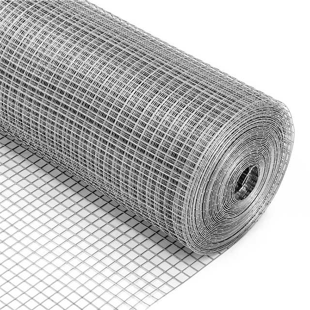 Welded wire mesh roll